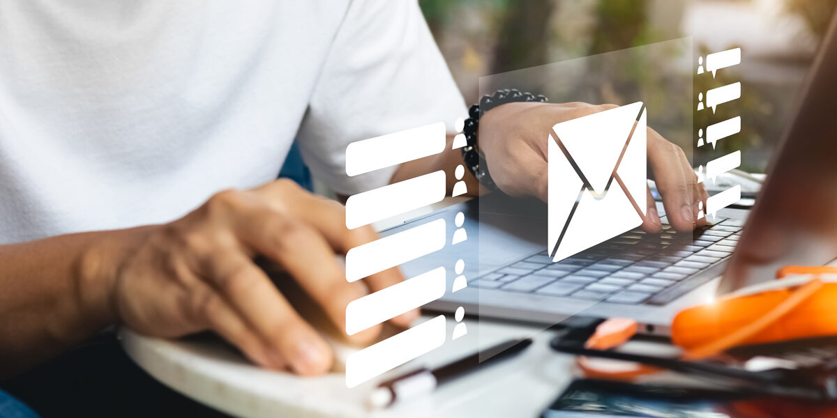 Personalization at Scale: Leveraging AI for Tailored Customer Journeys